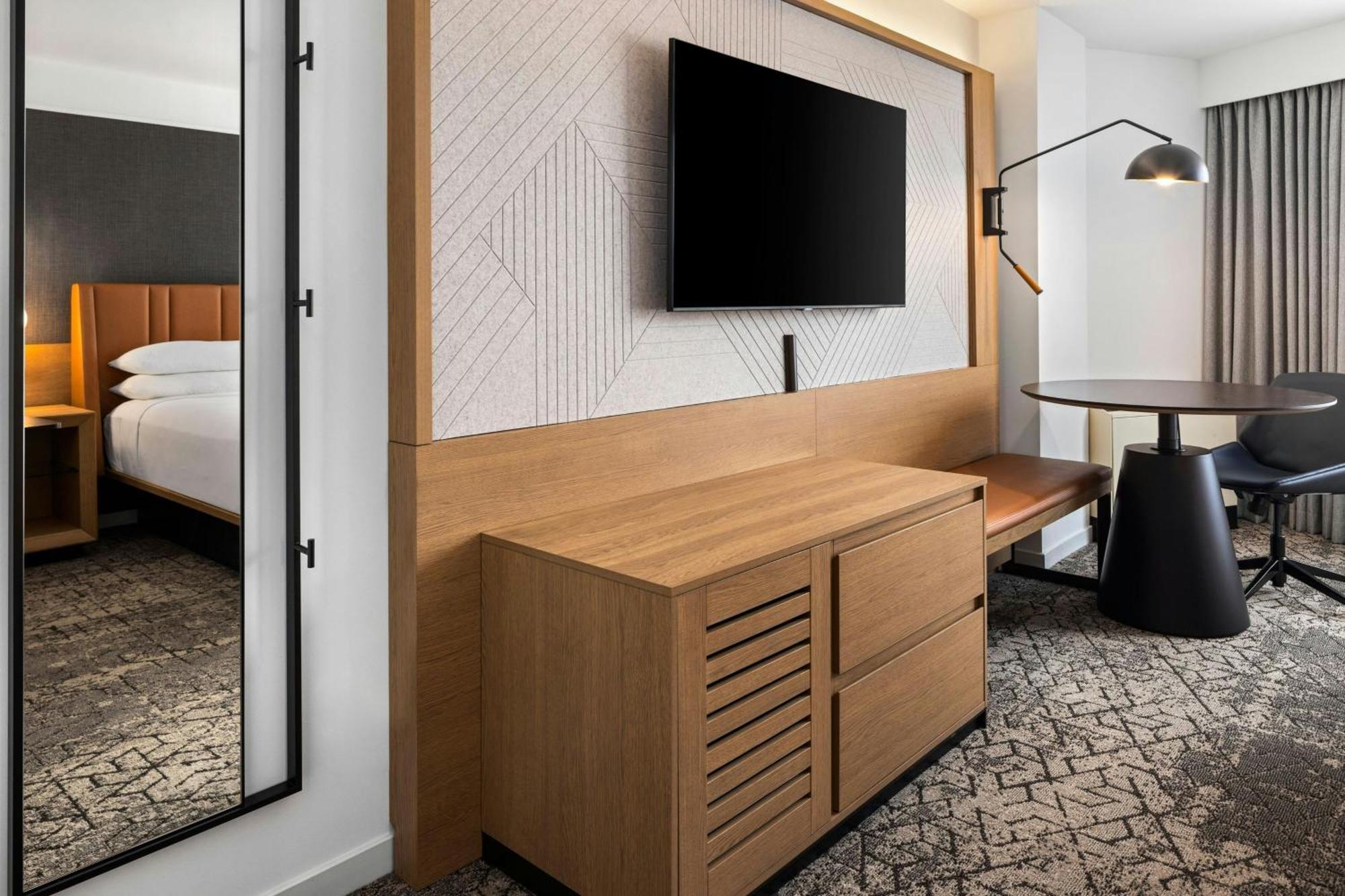 Sheraton Minneapolis Downtown Convention Center Экстерьер фото